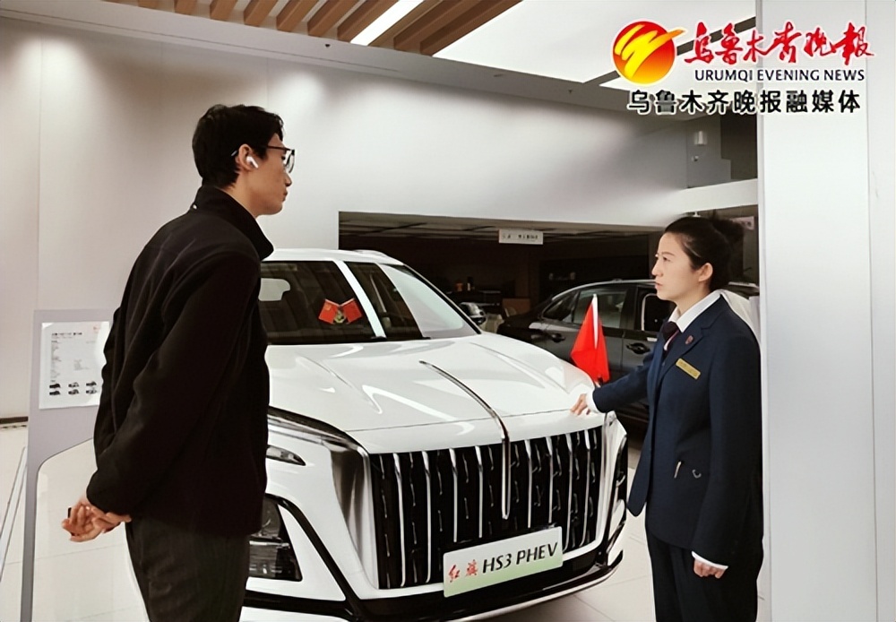 汽车以旧换新持续推进市民选车忙