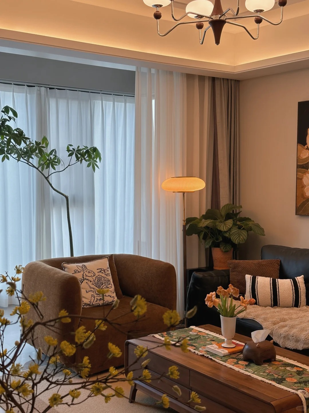 她家143㎡,全屋简约又大方,尤其是客厅,比样板间还漂亮,很赞