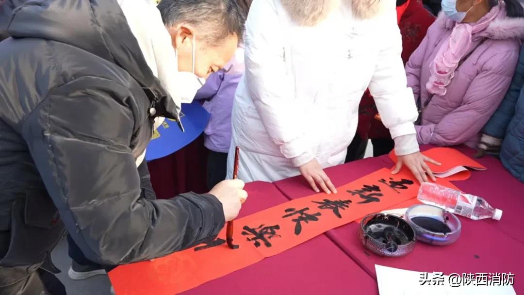 逛会!消防宣传开启赶集模式,深入农村送平安!