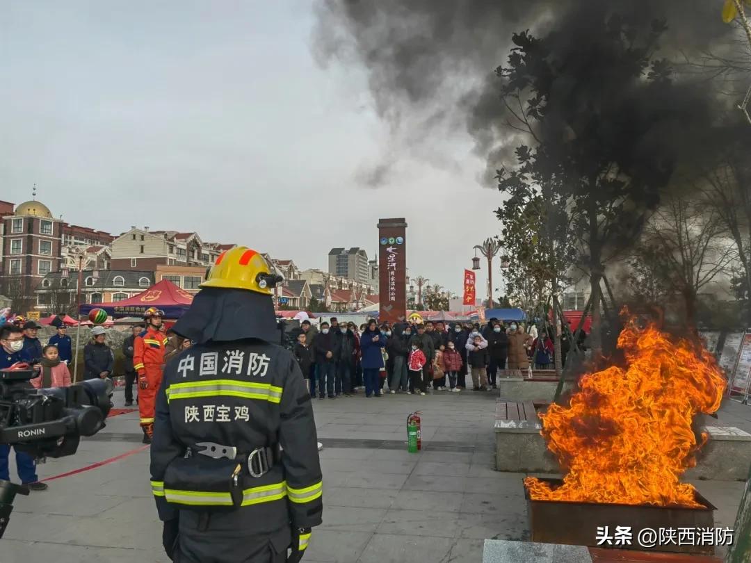 逛会!消防宣传开启赶集模式,深入农村送平安!