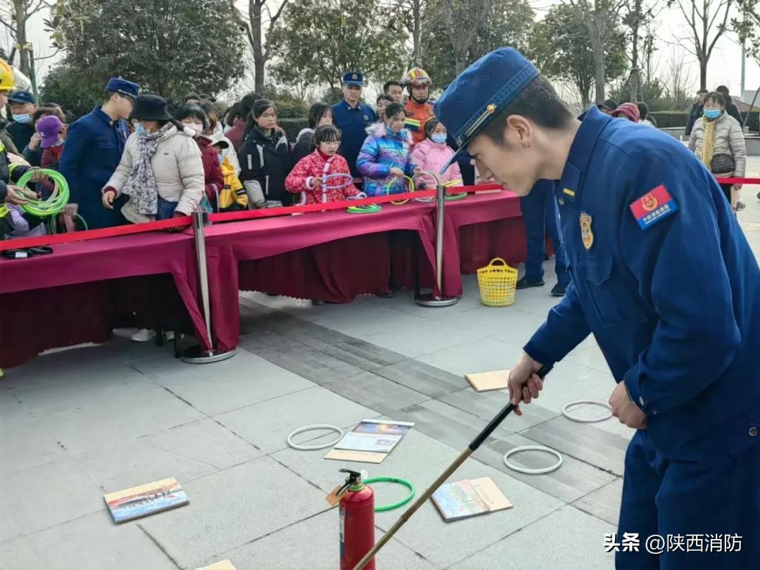 逛会!消防宣传开启赶集模式,深入农村送平安!